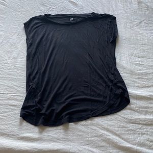 Plain black gap shirt in size x-small